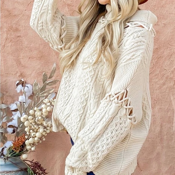 Beige Cable Knit Detail Turtleneck Sweater - Picture 3 of 5